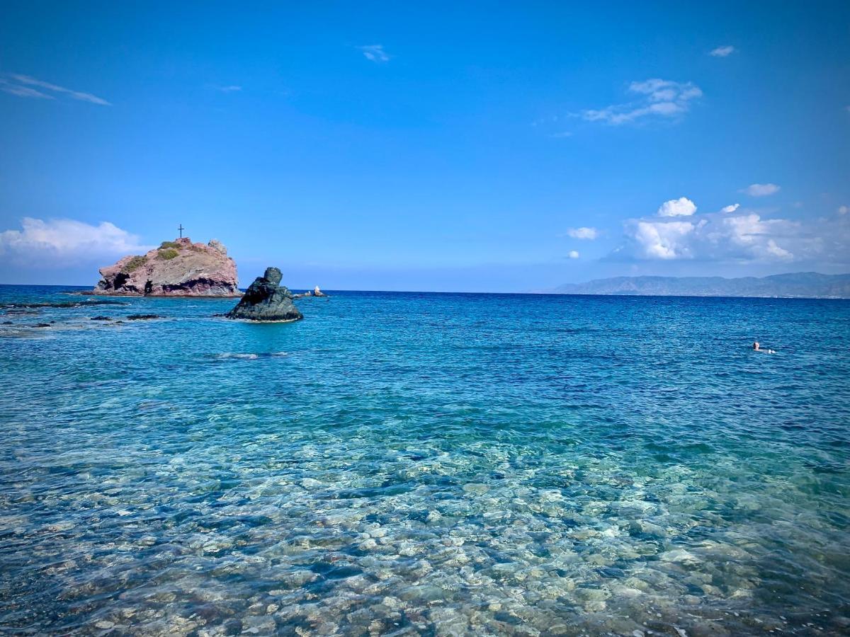 The Summer Haven Polis Luaran gambar