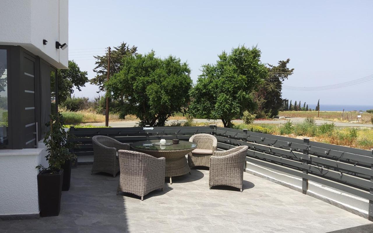 The Summer Haven Polis Luaran gambar